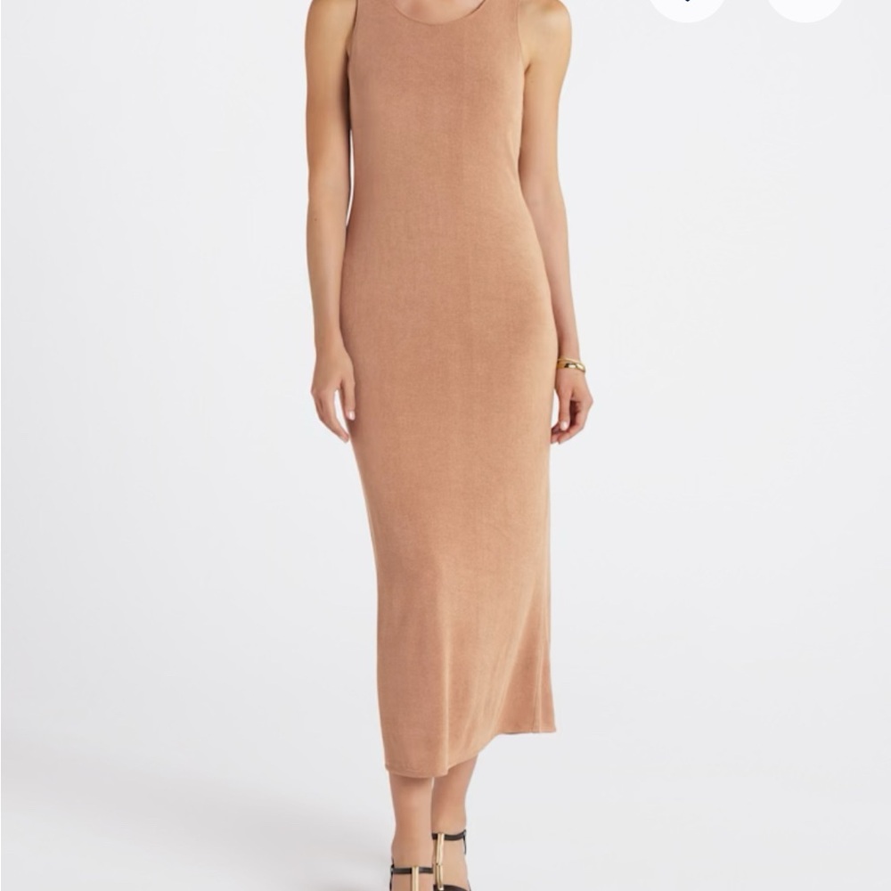 NWT! Florencia Tan Maxi Dress- Size Large